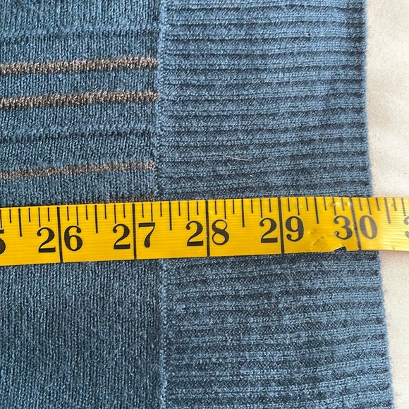 Vintage ‘80’s/‘90’s Arnold Palmer V-Neck Blue With Grey Stripes Sweater, Size L - Picture 16 of 16